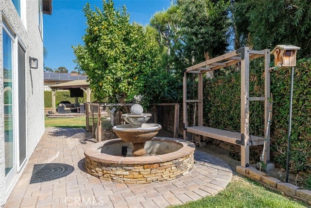 Building Photo - 5540 Green Hollow Ln