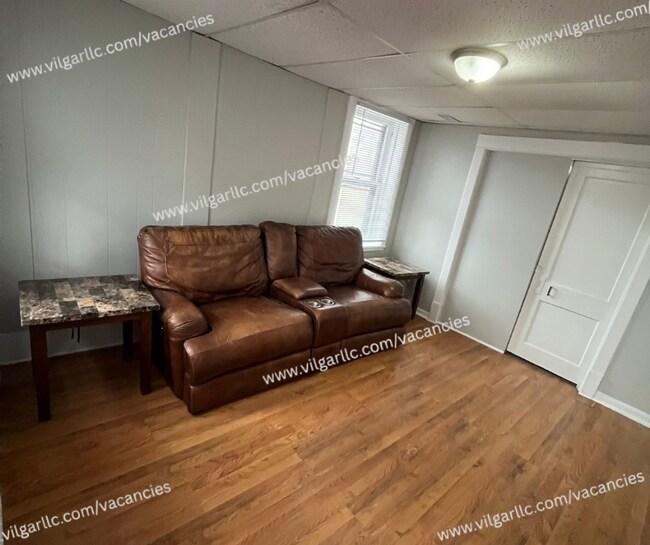 Building Photo - 658 Connecticut St