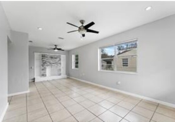 Building Photo - 1642 SW 7th St