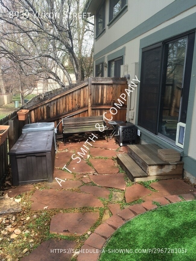 Building Photo - 8939 Yukon St