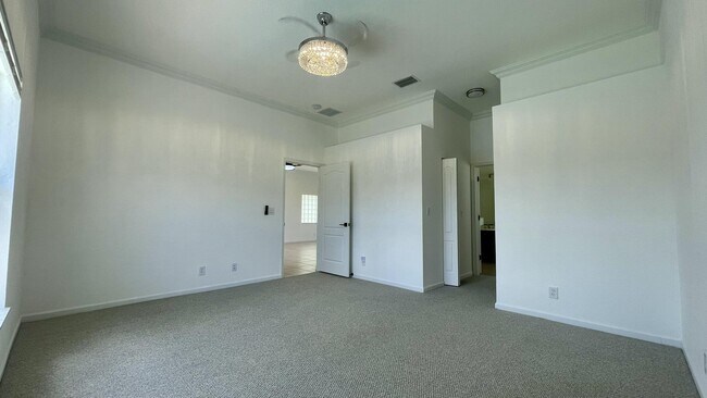 Building Photo - 110 Newberry Ln