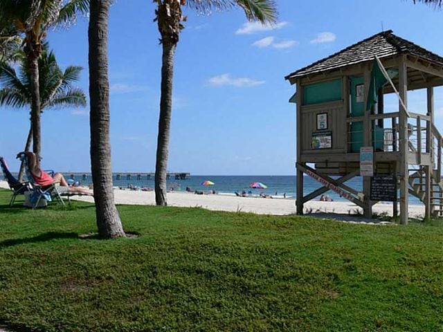 Building Photo - 1029 SE 14th St