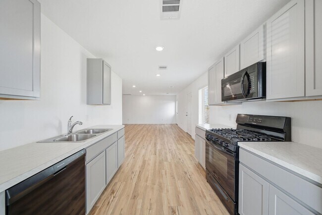 Building Photo - 26726 Wilderye Cv Ln