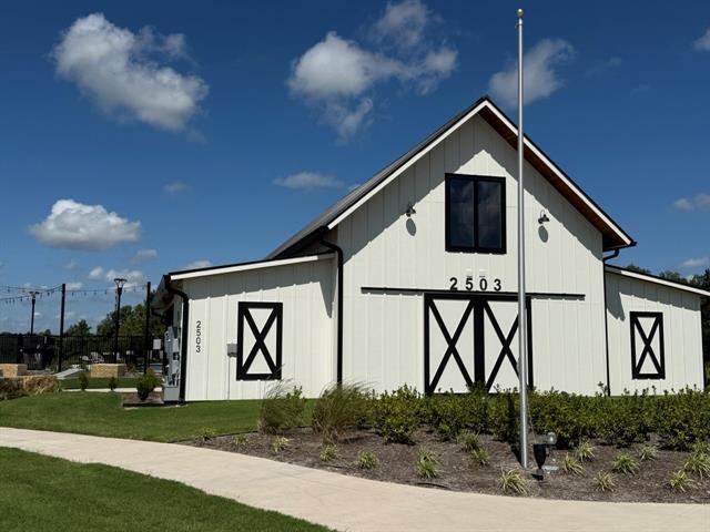 Building Photo - 1324 McCasland Dr