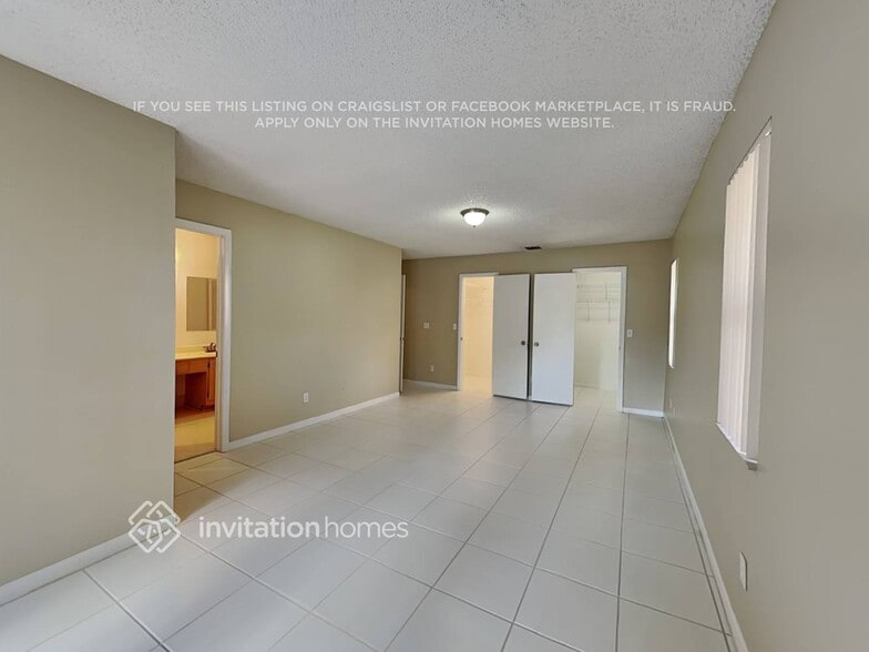 Building Photo - 9152 Southern Orchard Rd N