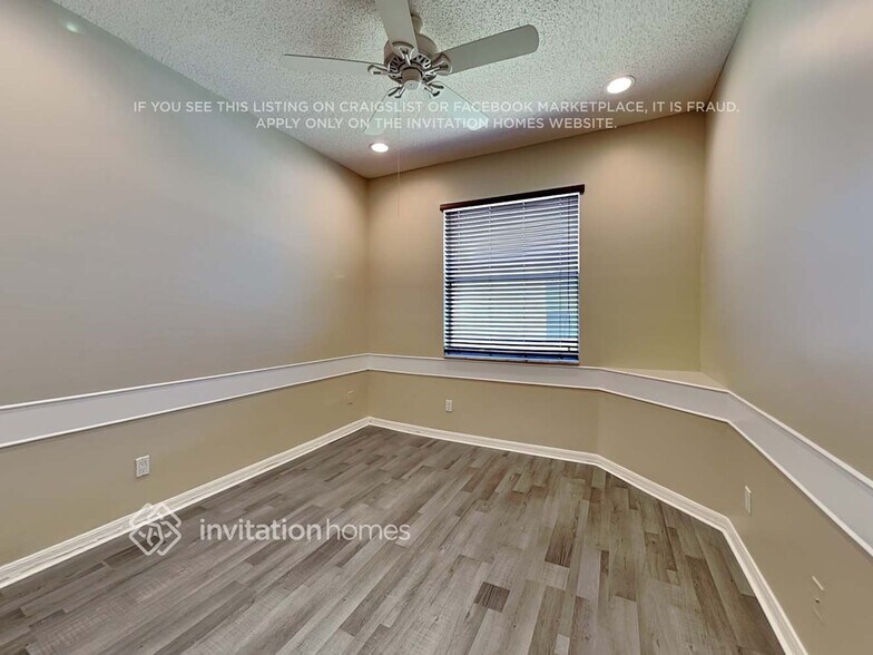 Building Photo - 7610 NW 20th Dr