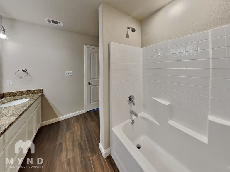 Building Photo - 708 Rolling Terrace Cir