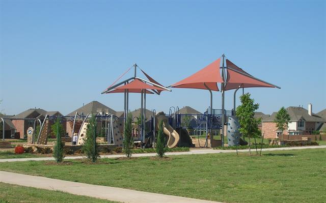 Building Photo - 5849 Rivendell Dr