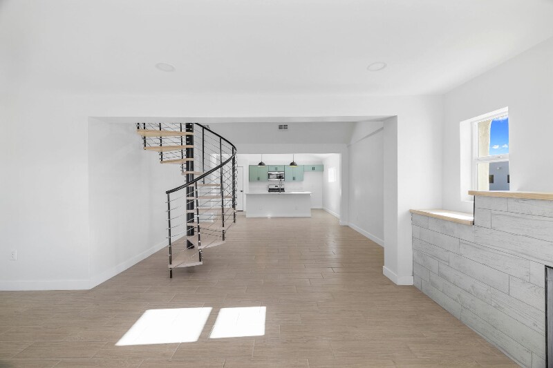 Building Photo - 1327 W Speedway Blvd