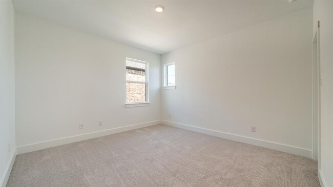 Building Photo - 1412 Mulberry Oak Ln