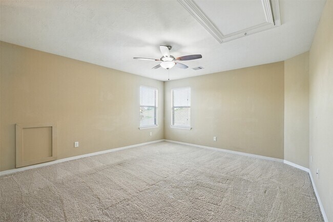 Building Photo - 27154 Harvest Pointe Ln