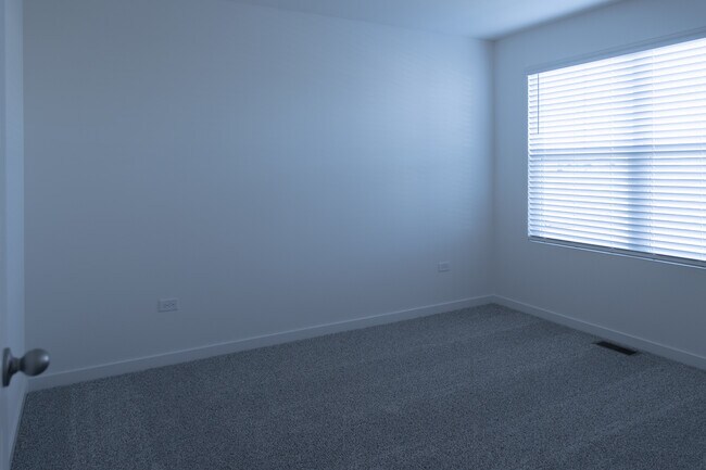 Building Photo - 2444 Scribe St