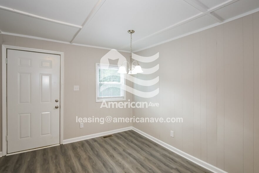 Building Photo - 756 Holt St