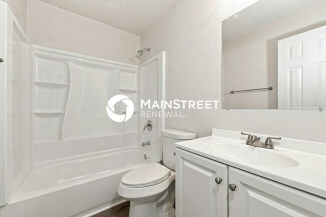 Building Photo - 4 Bedroom Pet-Friendly Home in ARLINGTON, TX with Main Street Renewal