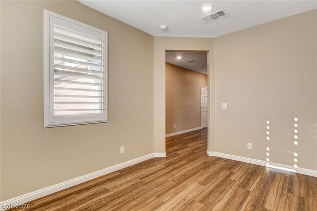 Building Photo - 888 Haven Oaks Pl