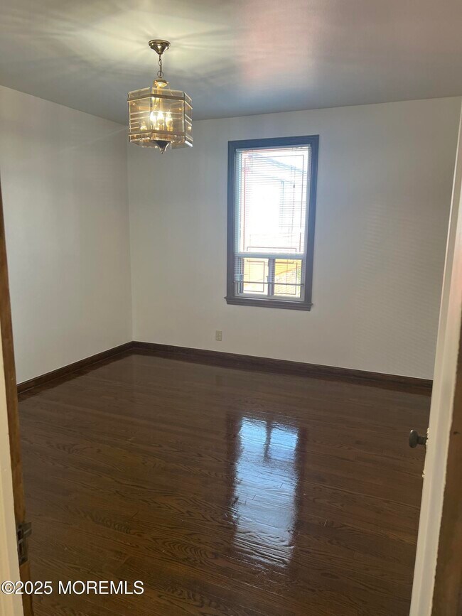 Building Photo - 716 Palisade Ave