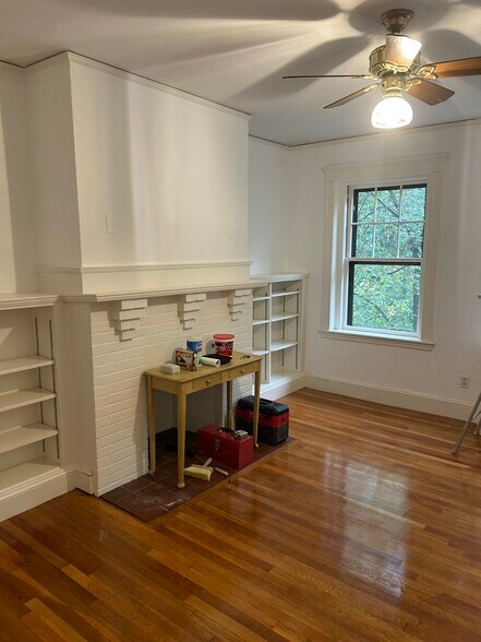 Building Photo - 36 Linnaean St
