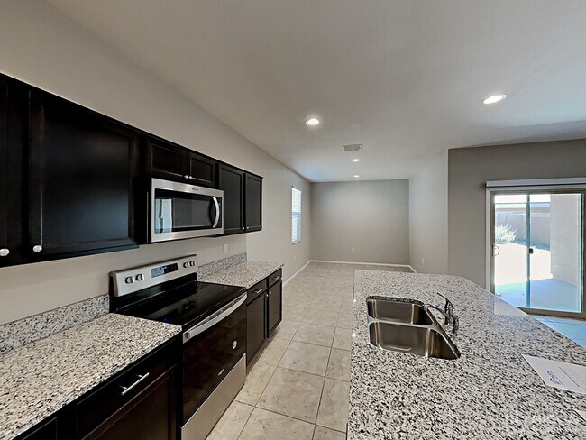 Building Photo - 5165 E Sharbel Rd