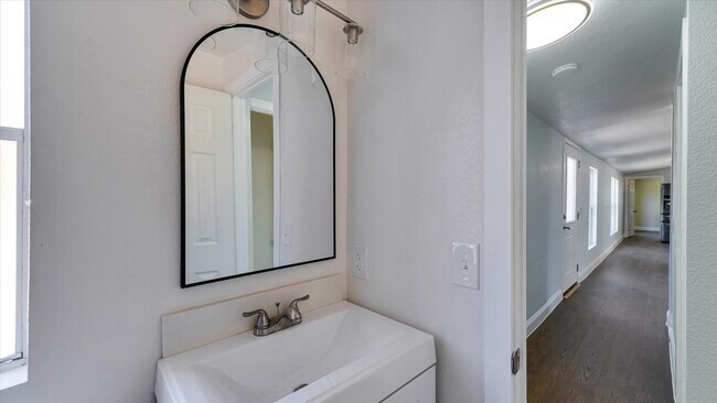 Building Photo - 65 County Rd 5002