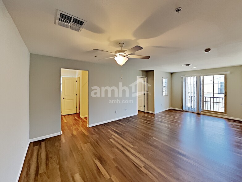 Building Photo - 20699 W Point Ridge Rd