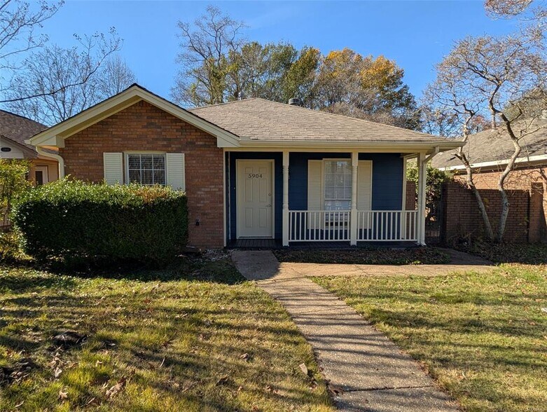 Building Photo - 5902 Carmel Dr