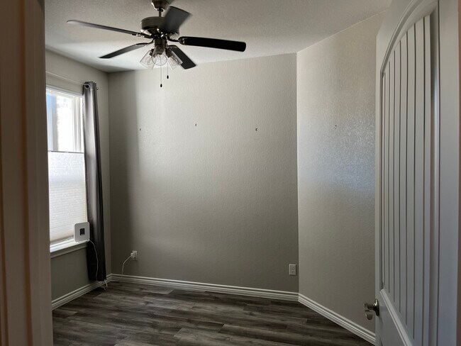 Building Photo - 223 Port Dr