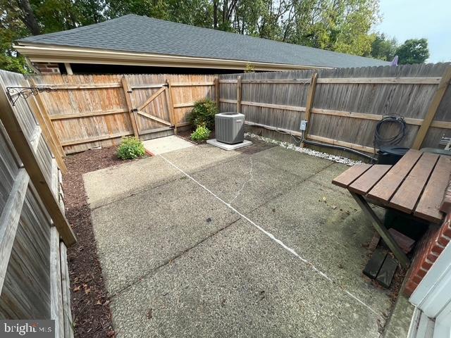 Building Photo - 136 Albemarle Dr
