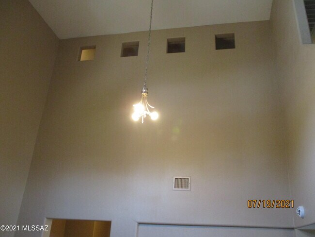Building Photo - 6482 E Brushback Loop