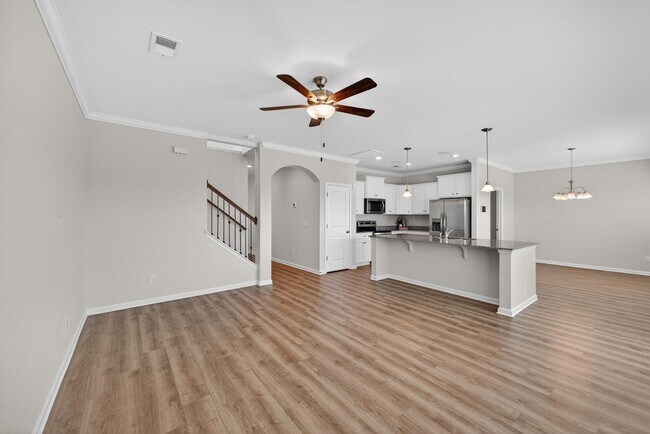 Building Photo - 255 Mansell