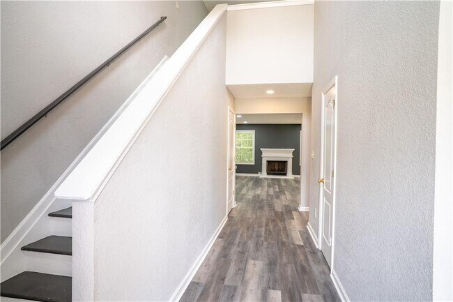 Building Photo - 3243 Newtons Crest Cir