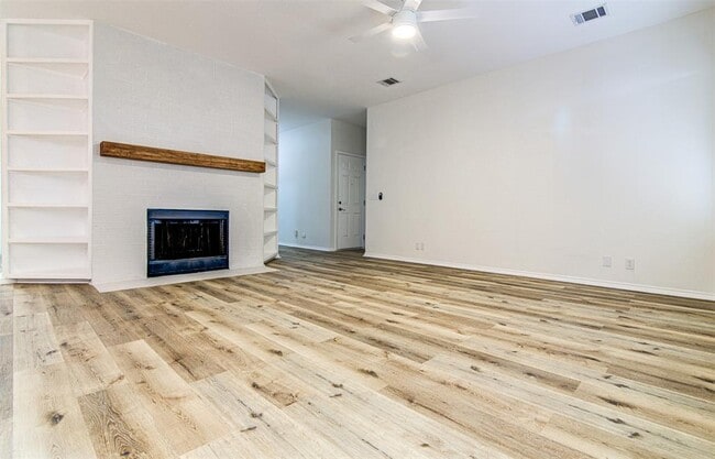 Building Photo - 9009 Colberg Dr