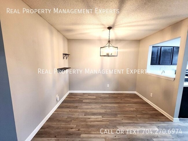 Building Photo - 6022 Winged Elm Ct