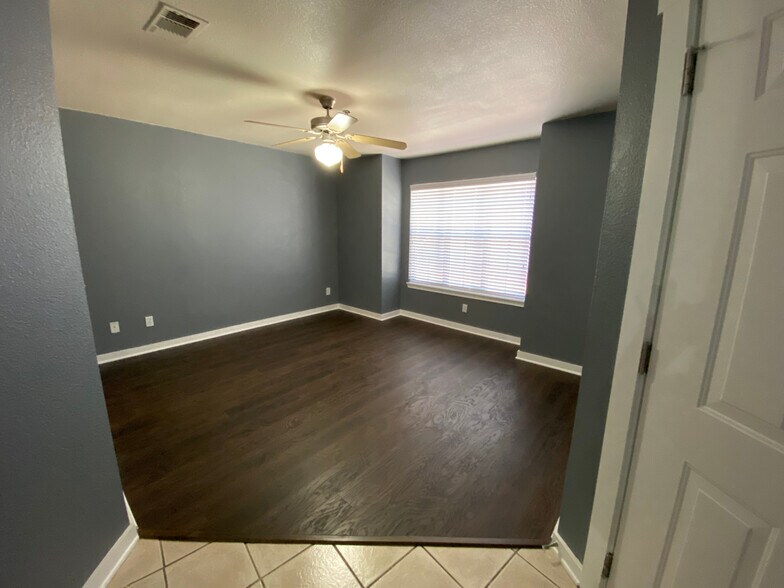 Master Bedroom - 3901 Travis Street
