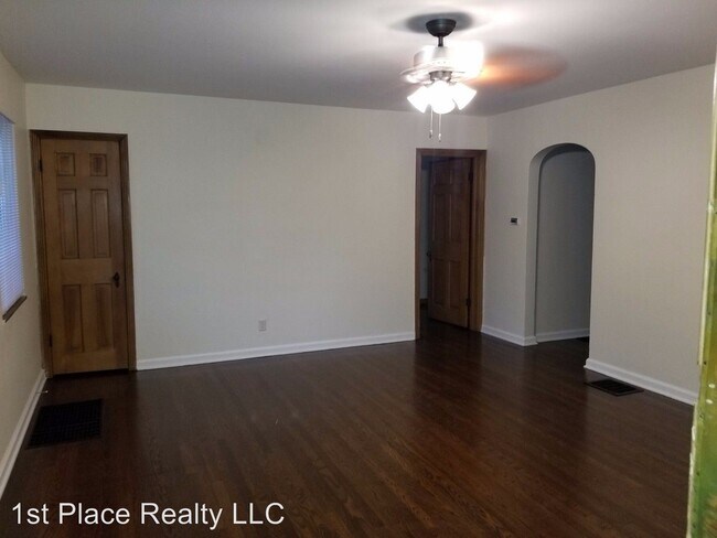 Building Photo - 1999 Elmwood Ave