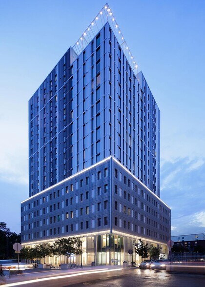 Building Photo - 2200 Nueces St
