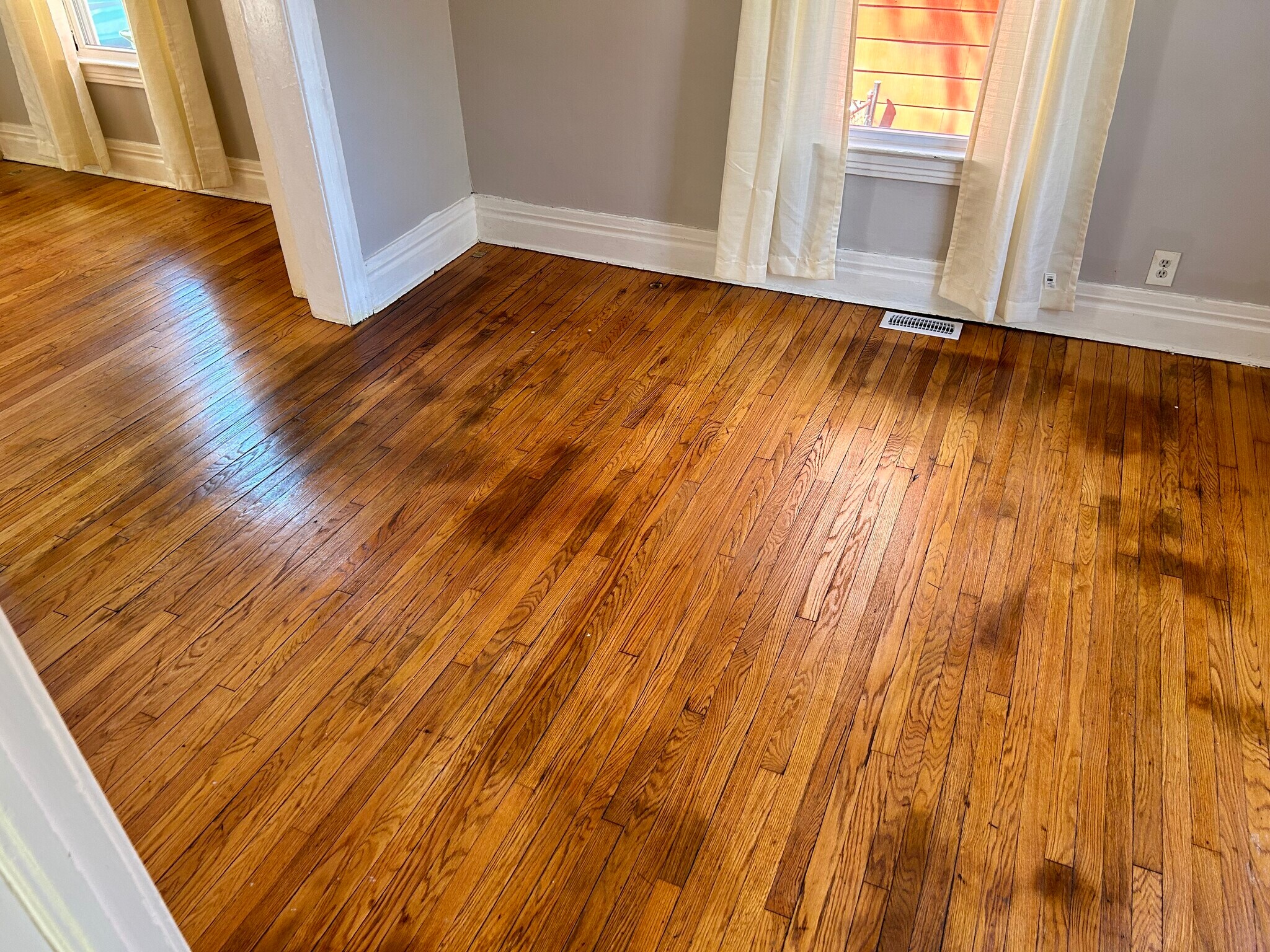 Building Photo - 16 Goebel Place