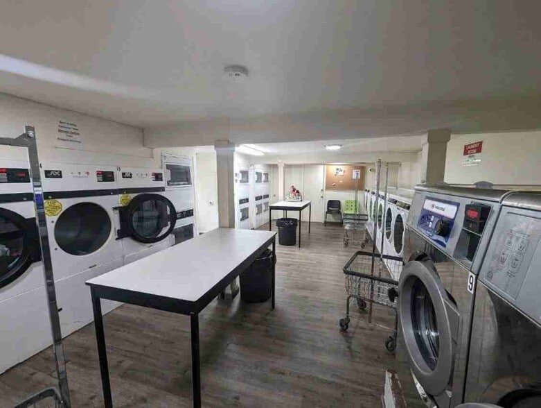 Building Photo - 4 White Gate Rd