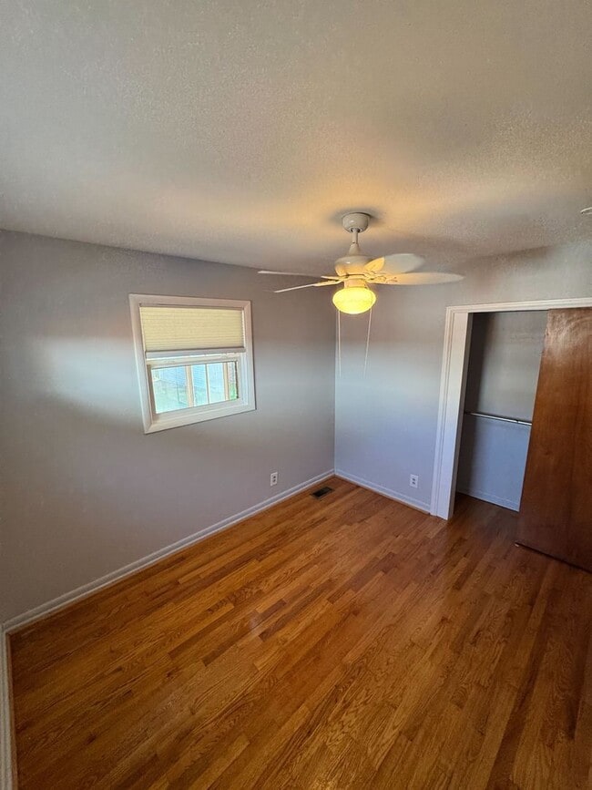 Building Photo - Charming Home in St. Clair Shores