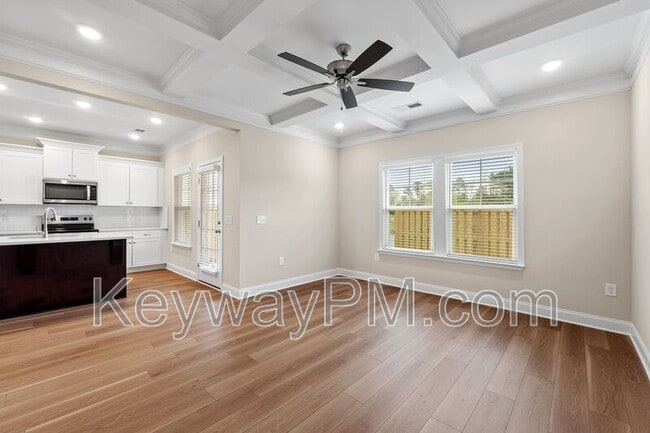 Building Photo - 557 Yuma Ln