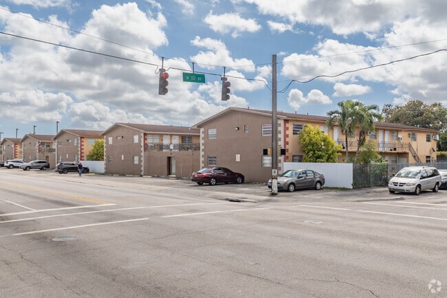 990 W 29th St - Fortune at Hialeah