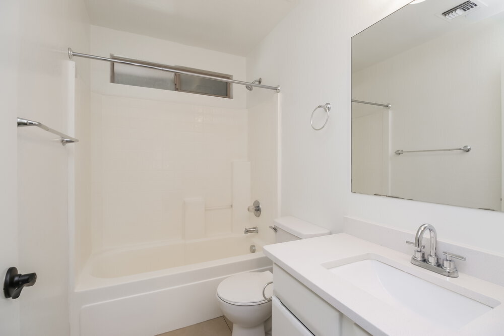 Building Photo - 3229 W Alta Vista Rd