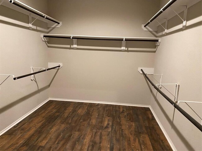 Building Photo - 4906 Marina Shores Ct
