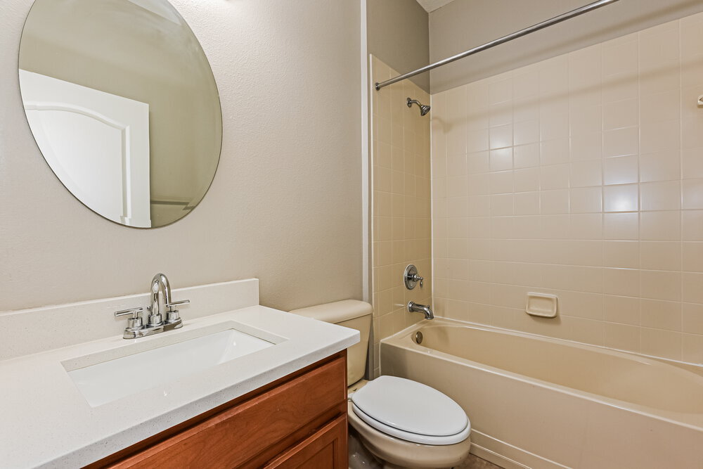 Building Photo - 8610 Sandy Plains Dr