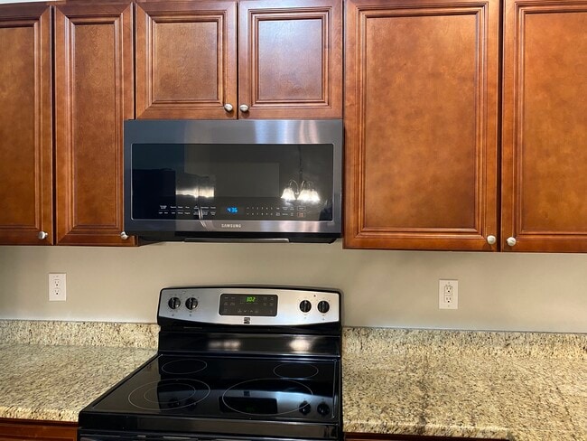 Building Photo - 3922 Volkswalk Plz