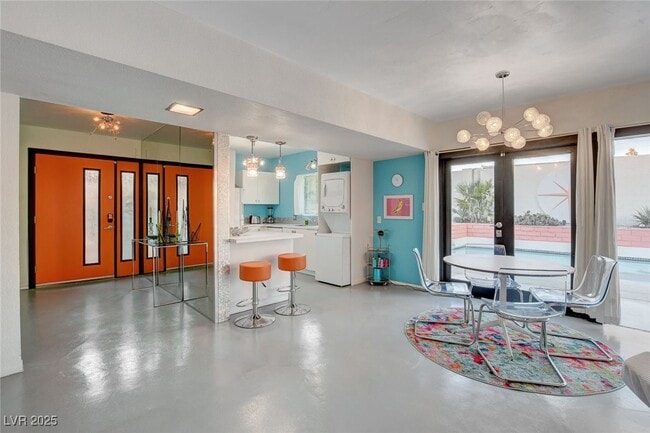 Building Photo - 1558 Aztec Way