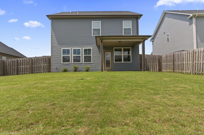 Building Photo - 912 Newburn Dr