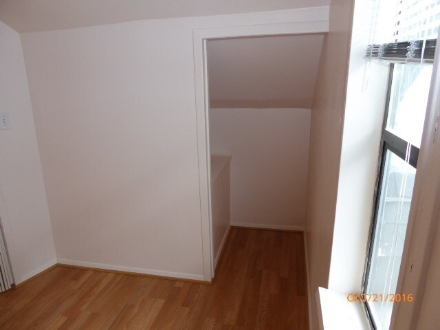Building Photo - Charming 2 Bed 1 Bath Home in Ballard