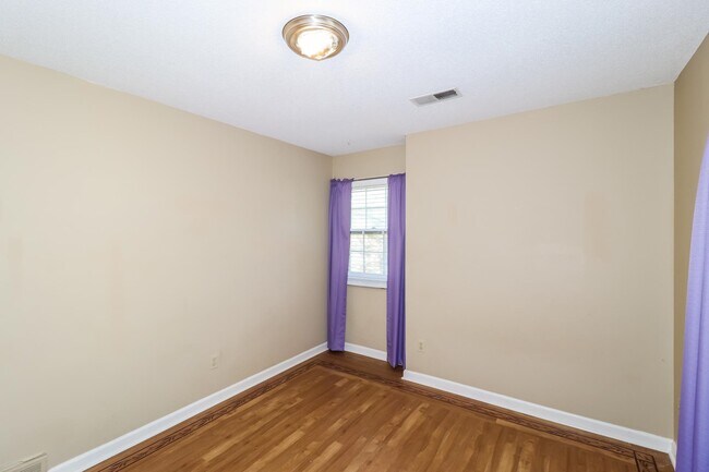 Building Photo - 1483 Wood Trail Cir