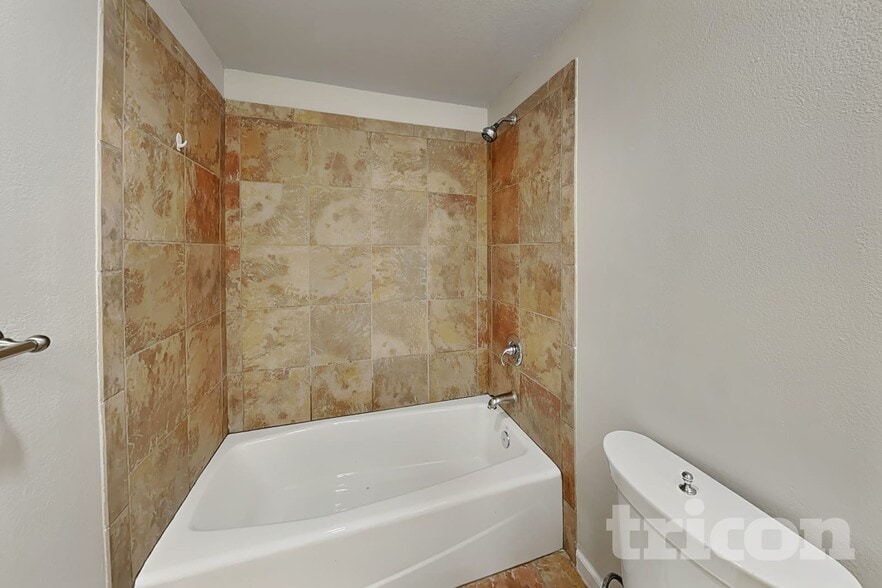 Building Photo - 5971 S Zeno Ct
