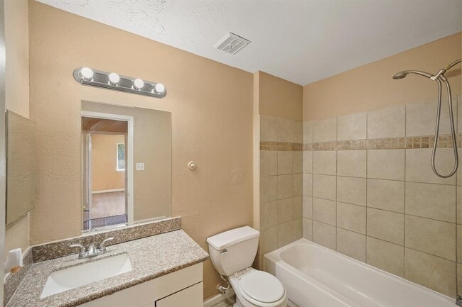 Building Photo - 3714 Embarcadero Dr